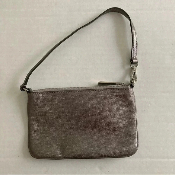 Michael Kors Wrislet - Picture 5 of 8